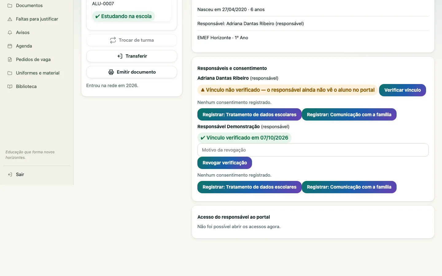 Parte da ficha com responsáveis, consentimentos e a verificação do vínculo, que a secretaria pode confirmar ou revogar.