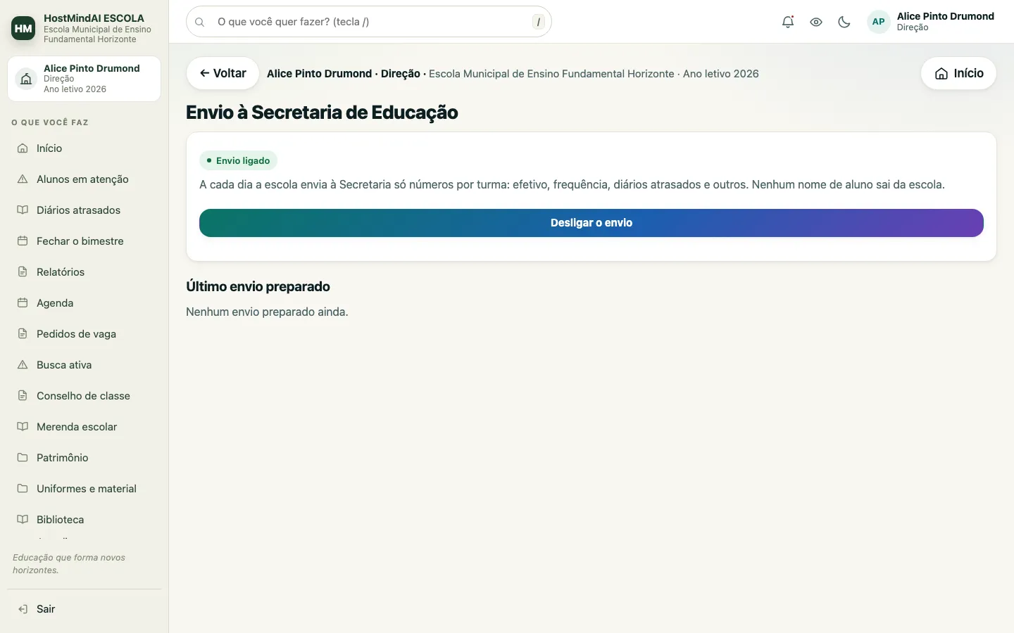 Tela de envio dos dados da escola à Secretaria de Educação, com o aviso de que o envio está ligado.