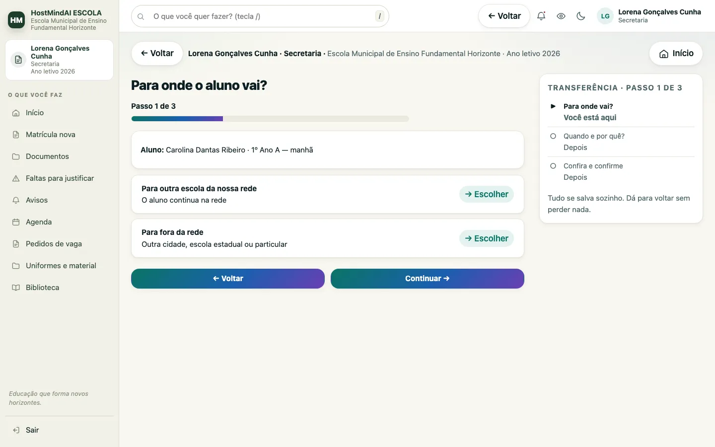 Primeiro passo da transferência de um aluno, escolhendo entre outra escola da rede ou fora da rede.