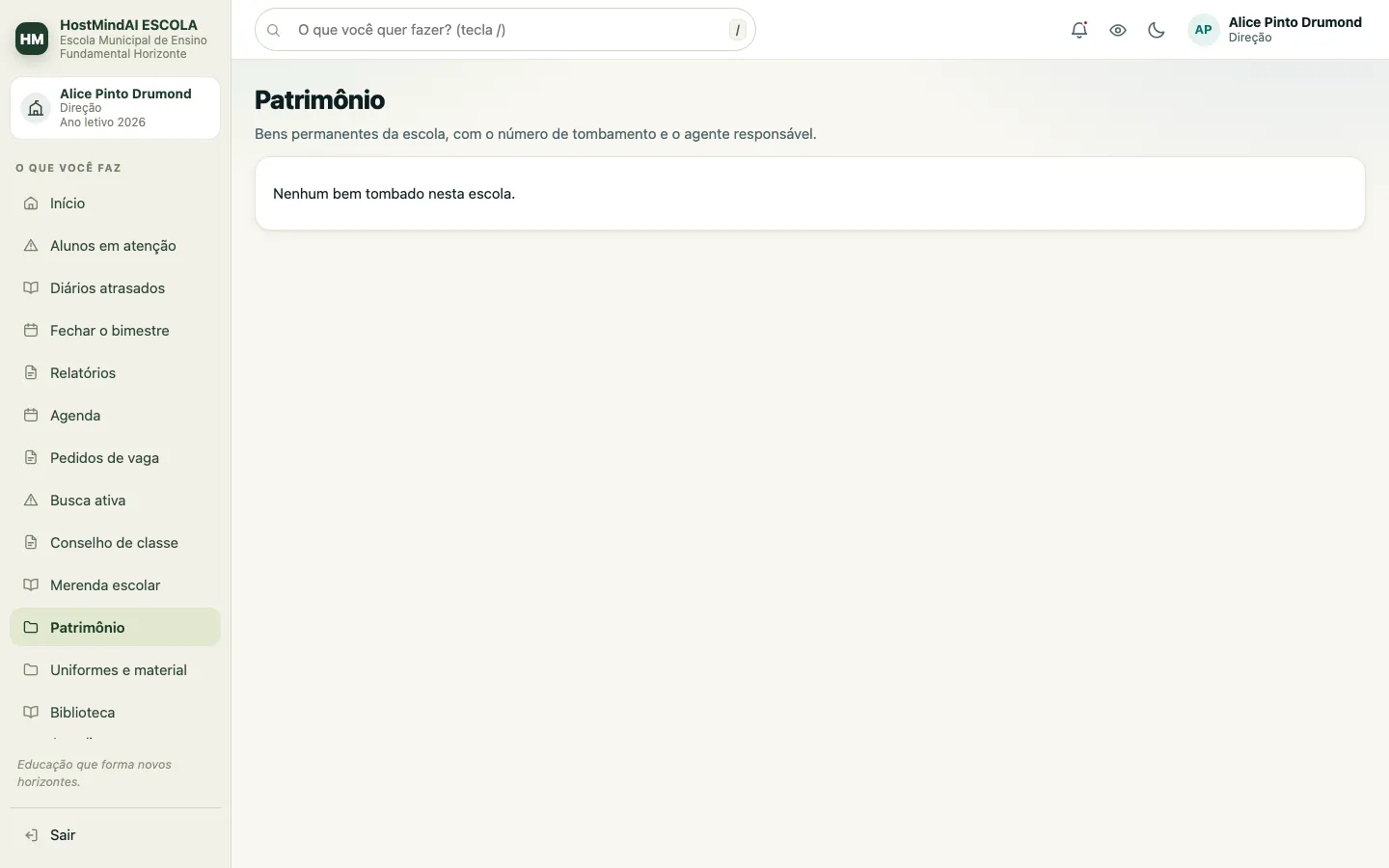 Tela de patrimônio da direção, com os bens permanentes da escola, tombamento e agente responsável.