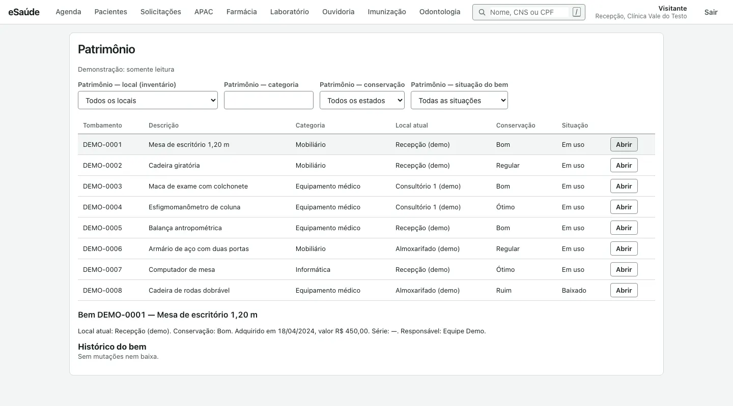 Tela de patrimônio com a lista de bens e, abaixo, um bem aberto mostrando local atual, conservação, aquisição, valor, responsável e histórico.